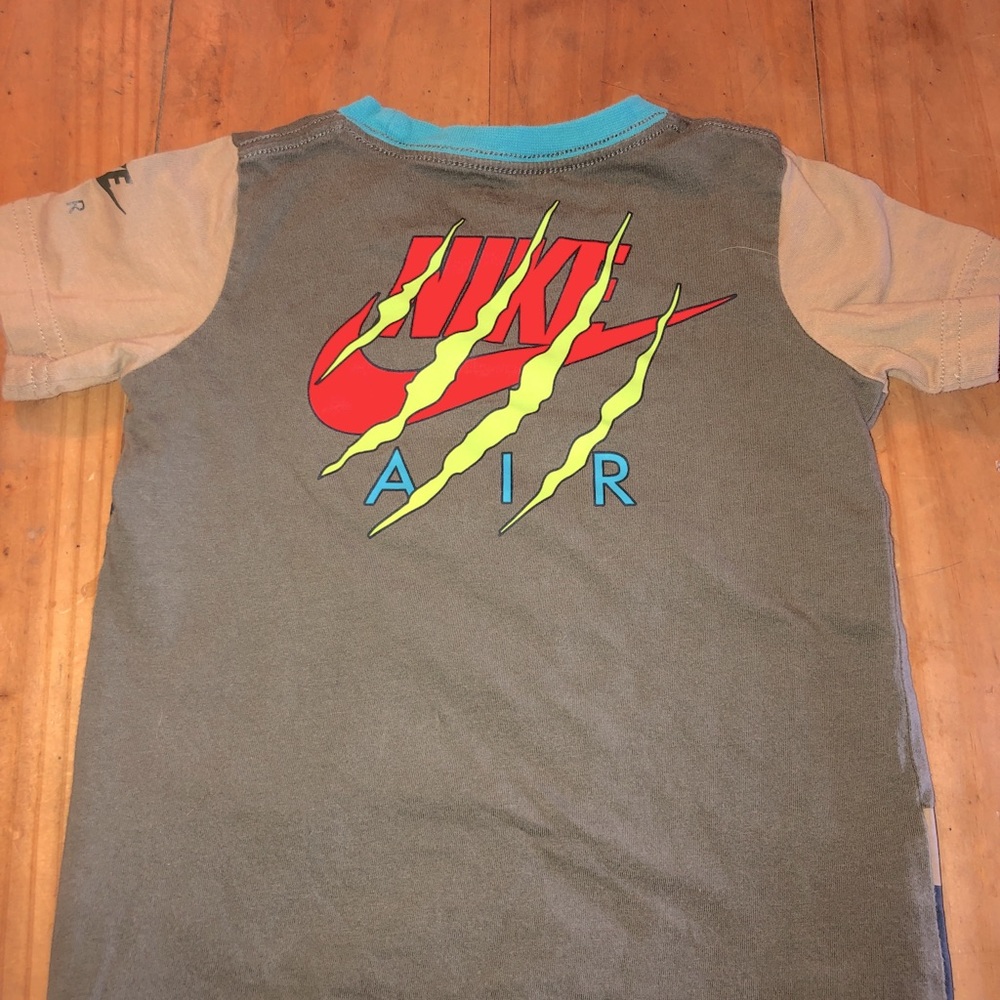 Nike shirt 3T